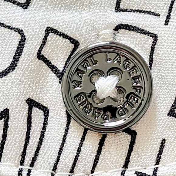 Karl Lagerfeld Paris Road Map Design Women's Shirt.   Size M - Picture 8 of 13